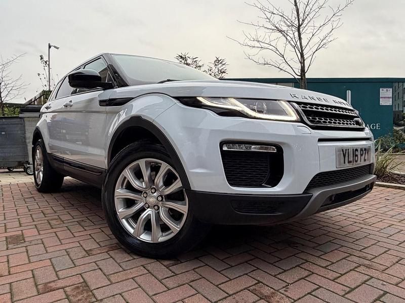 Used Land Rover Range Rover evoque SE 2016 White Estate
