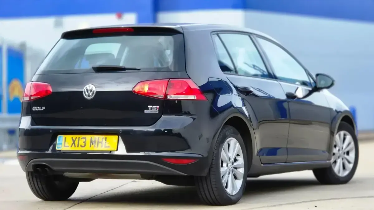 Used VW Golf VII SE 122 HP (89 kW) 2013 Black Hatchback