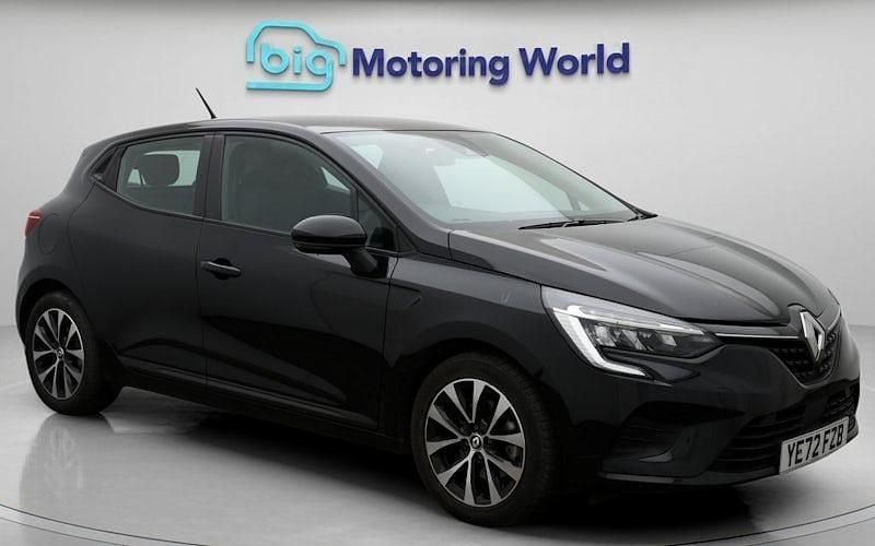 Used 2023 Renault Clio V Evolution Hatchback | £13,500 (Super price) - Image 1/4