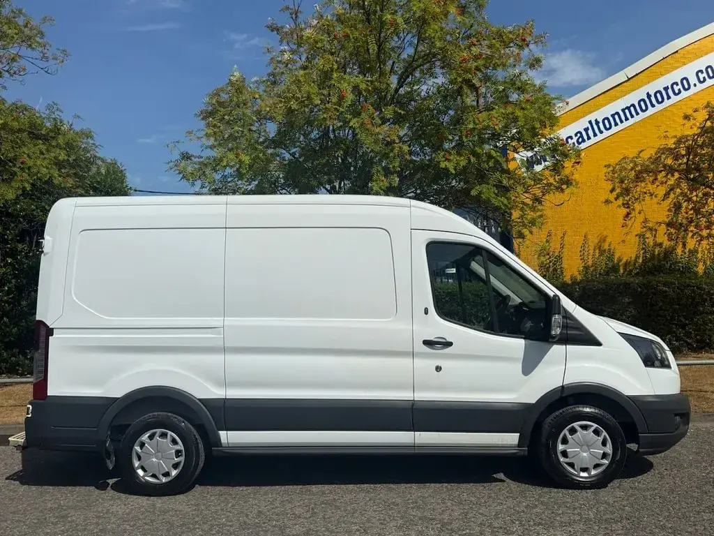 Used Ford Transit 130 HP (95 kW) 2019 White Van