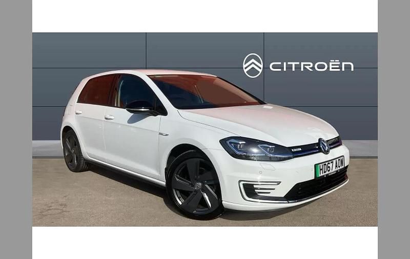 White Used 2018 VW e-Golf Hatchback | £8,430 (Fair price) - Image 1/4