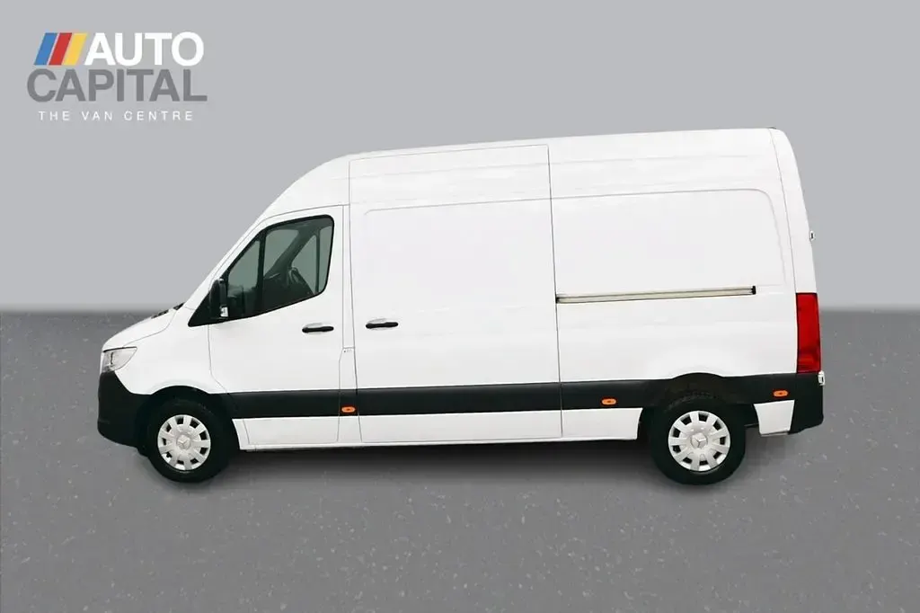 Used Mercedes Sprinter Premium 150 HP (110 kW) 2023 White Van