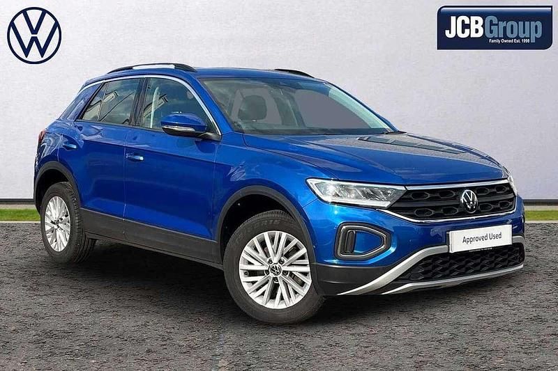 Blue Used 2023 VW T-Roc Life SUV | £20,490 (Fair price) - Image 1/4