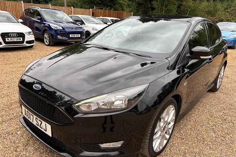 Black Used 2017 Ford Focus ST-Line Hatchback | £5,250 (Fair price) - Image 1/1