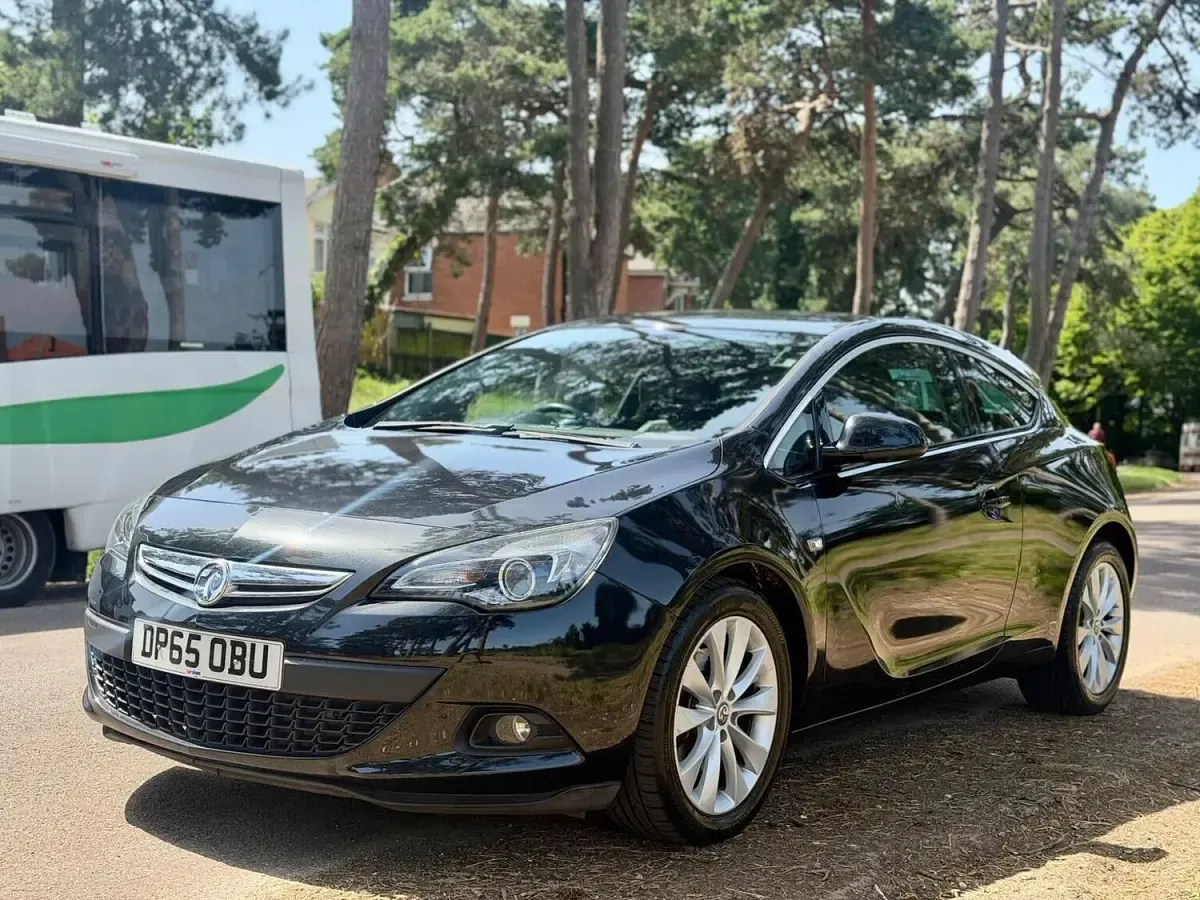 Used Vauxhall Astra GTC SRi 2015 Black Hatchback