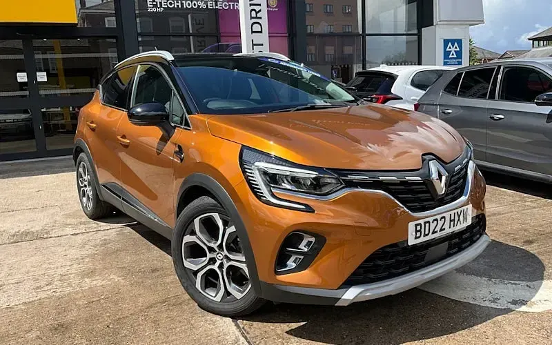 Used Renault Captur SE 140 HP (102 kW) 2022 SUV