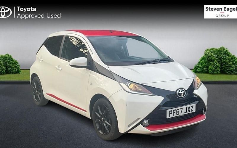 Used 2018 Toyota Aygo x-press Hatchback | £10,441 - Image 1/4
