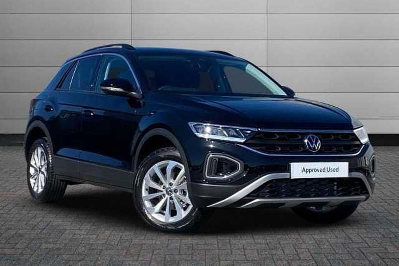 Grenadilla black Used 2025 VW T-Roc Match SUV | £25,595 (Fair price) - Image 1/4