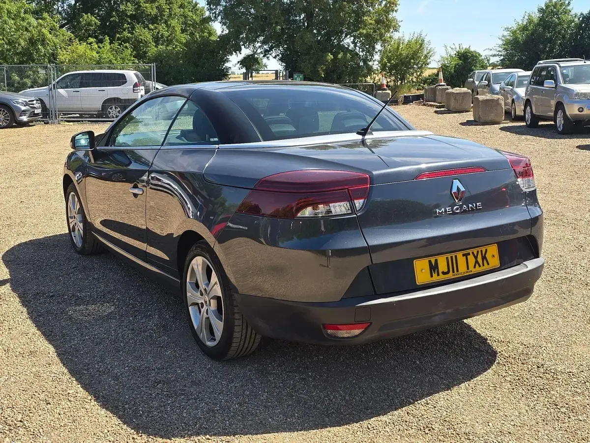 Used Renault Mégane Cabriolet Dynamique 2011 Grey Cabriolet