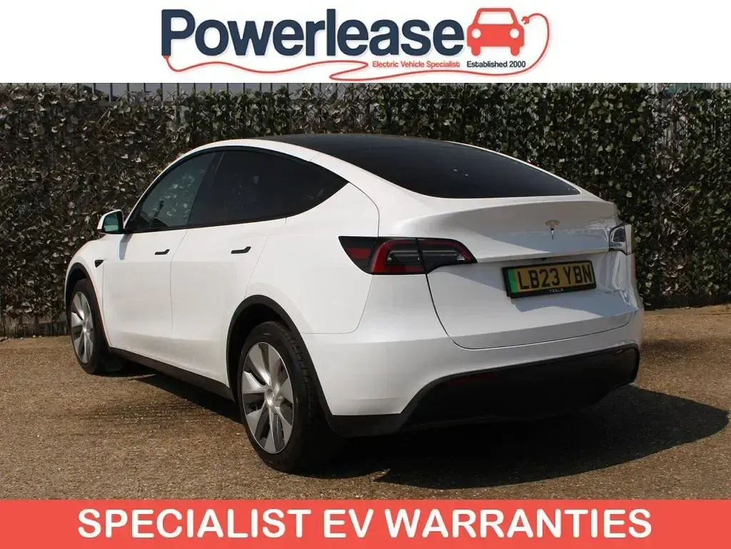 Used Tesla Model Y Long Range AWD 378 kW (514 HP) 2023 White SUV