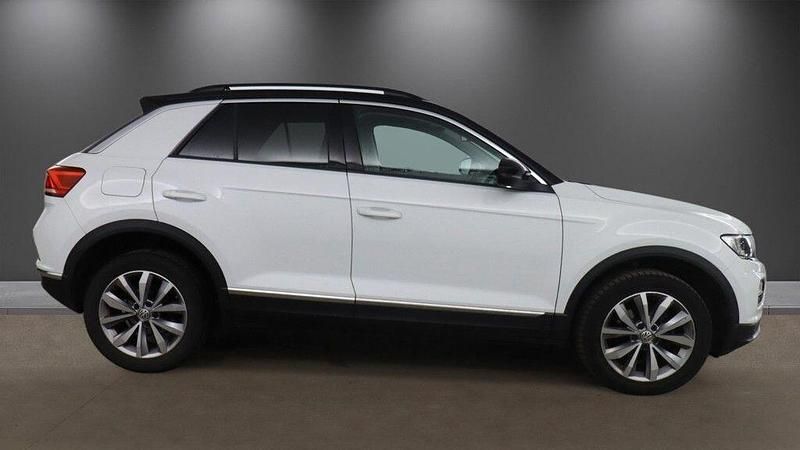 Used VW T-Roc Design 115 HP (84 kW) 2019 White SUV