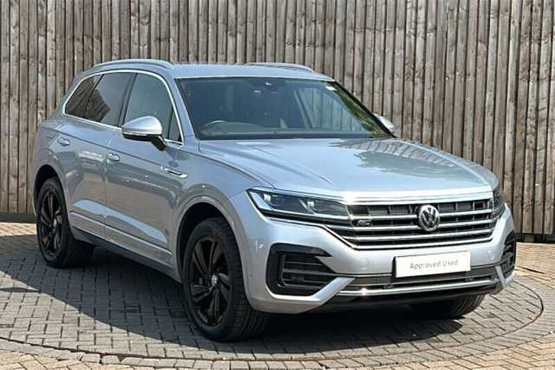 Used 2018 VW Touareg R-line SUV | £29,999 (Fair price) - Image 1/4