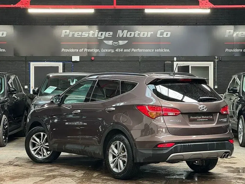 Used Hyundai Santa Fe Premium 2015 Brown SUV