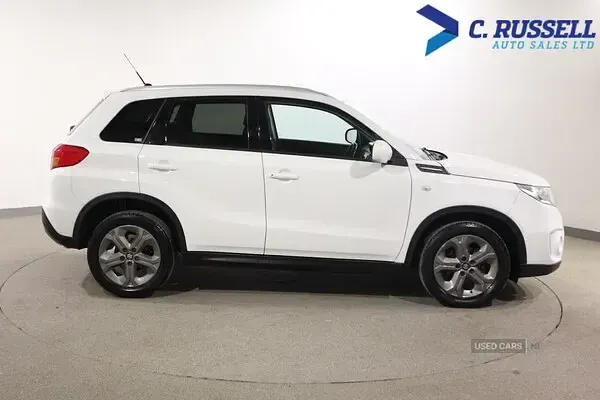 Used Suzuki Vitara SZ-T 120 HP (88 kW) 2018 White SUV