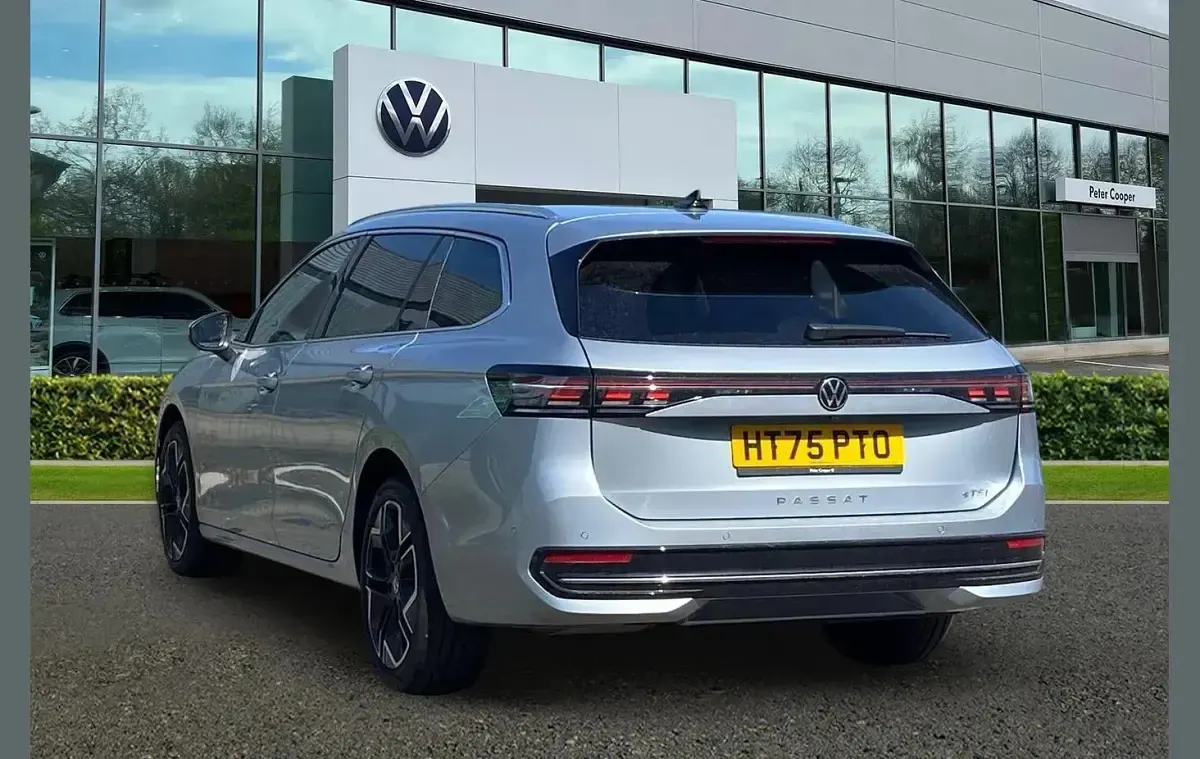 Used VW Passat Elegance 150 HP (110 kW) 2026 Silver Estate