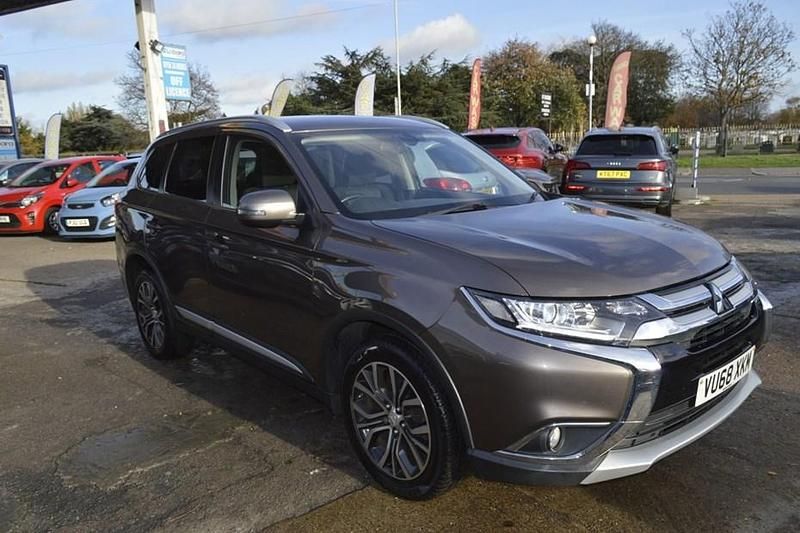 Brown Used 2018 Mitsubishi Outlander SUV | £10,499 (Good price) - Image 1/1