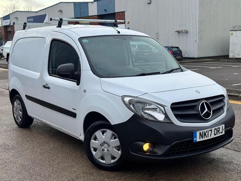 Used Mercedes Citan 109 90 HP (66 kW) 2017 White