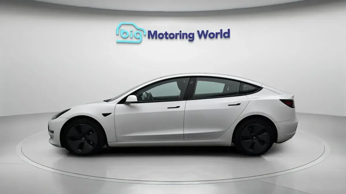 Used Tesla Model 3 Long Range AWD 366 kW (498 HP) 2021 White Sedan