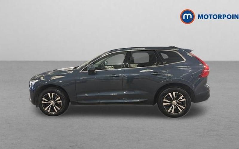 Second-hand Volvo XC60 Core 250 CP (183 kW) 2023 Albastru SUV