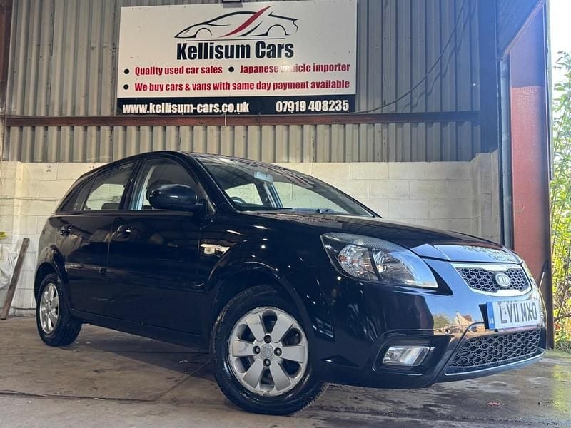 Used Kia Rio 2011 Black Hatchback