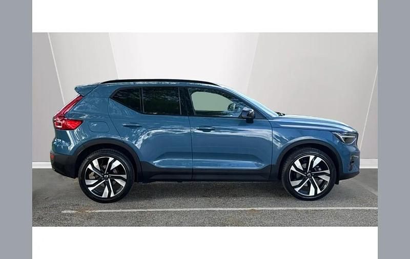 Used Volvo XC40 Ultra 197 HP (144 kW) 2024 Blue SUV