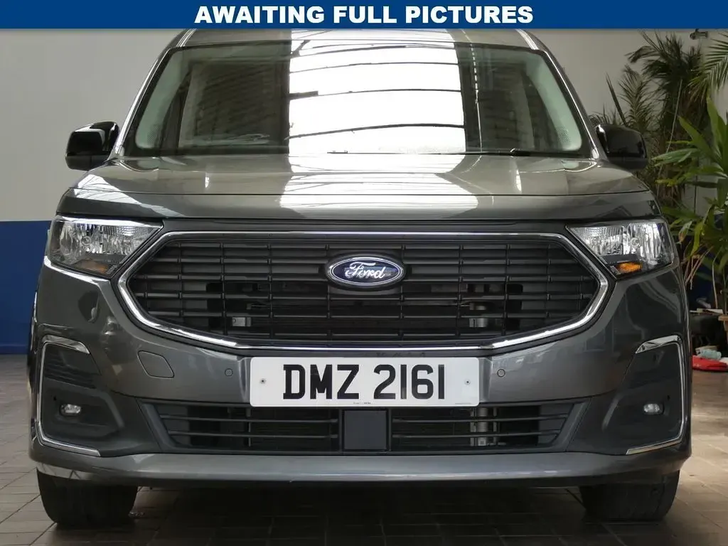 Used Ford Grand Tourneo Connect Titanium 122 HP (89 kW) 2024 Grey MPV