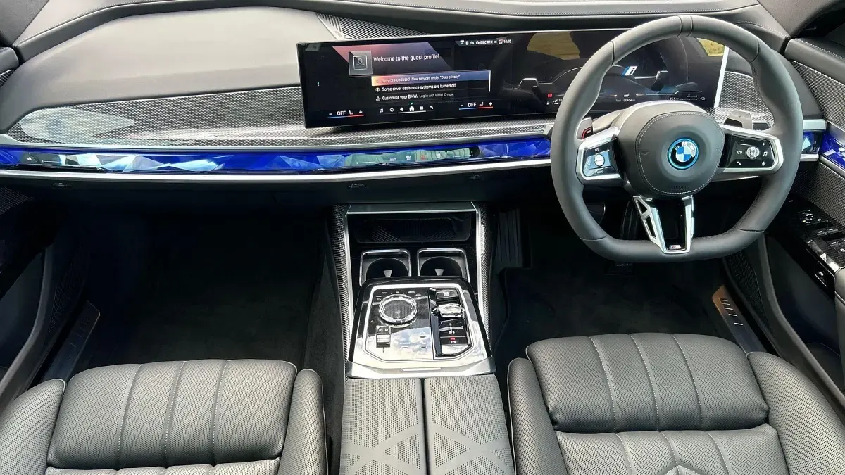 Used BMW 750e M Sport 482 HP (354 kW) 2026 Blue Sedan