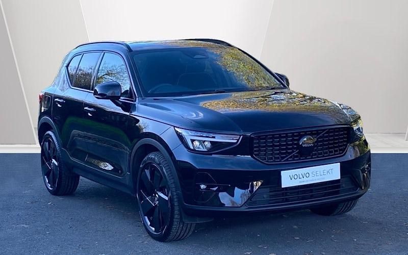 Used 2025 Volvo XC40 Plus SUV | £31,705 (Fair price) - Image 1/4