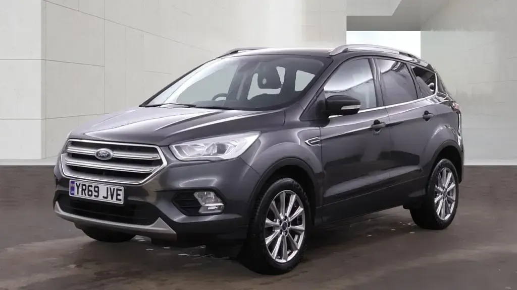 Used Ford Kuga Titanium 150 HP (110 kW) 2019 Magnetic grey SUV