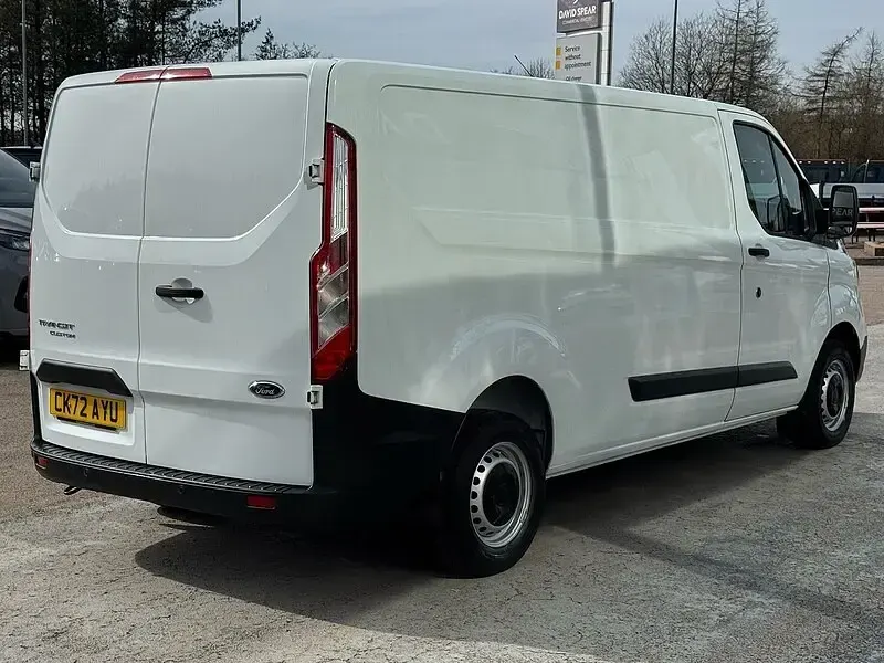 Used Ford Transit Custom 130 HP (95 kW) 2022 White Van