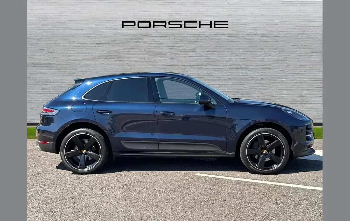 Used Porsche Macan 242 HP (177 kW) 2021 Blue SUV
