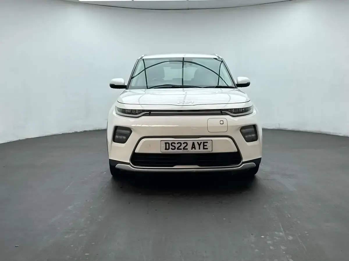 Used Kia Soul EV 2022 White SUV