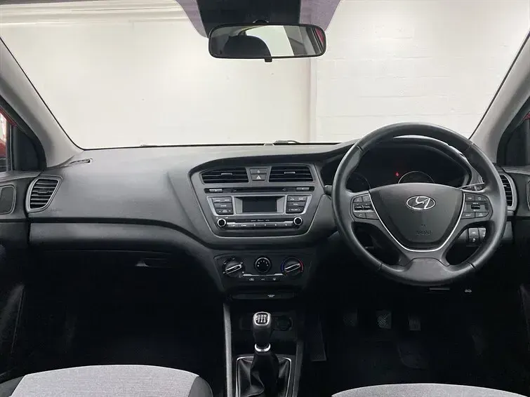 Used Hyundai i20 SE 2016 Red Hatchback