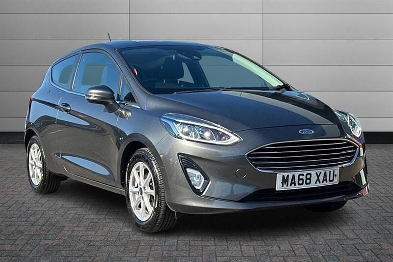 Magnetic Used 2018 Ford Fiesta Zetec Hatchback | £6,995 (Good price) - Image 1/4