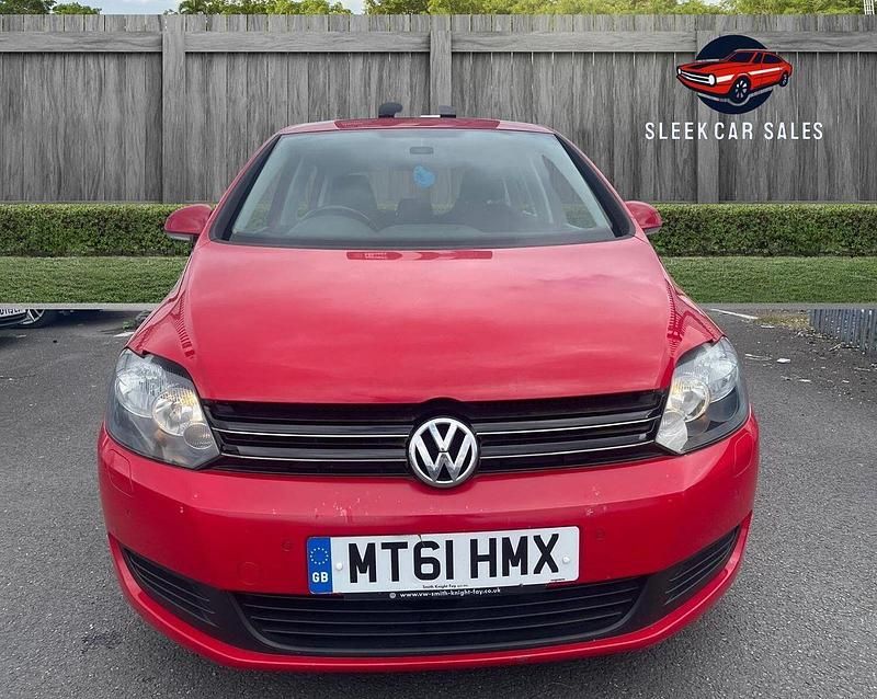 Red Used 2012 VW Golf VII SE Hatchback | £2,499 (Good price) - Image 1/3