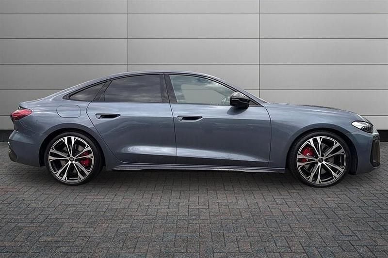 Used Audi A5 Advanced 367 HP (269 kW) 2025 Horizon blue Estate