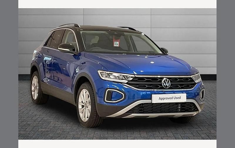 Used VW T-Roc Match 150 HP (110 kW) 2025 Ravenna blue SUV