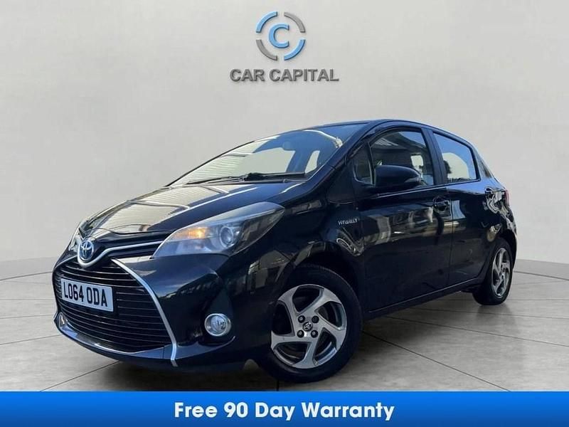 Black Used 2014 Toyota Yaris Hybrid Hatchback | £9,285 (A bit pricey) - Image 1/3