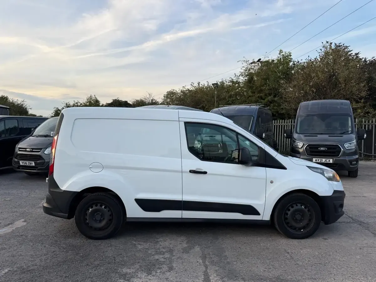 Used Ford Transit 95 HP (69 kW) 2014 White Van