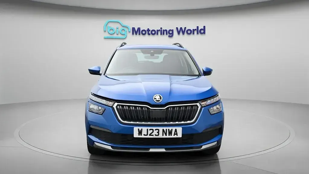 Used Skoda Kamiq SE Drive 95 HP (69 kW) 2023 Blue SUV