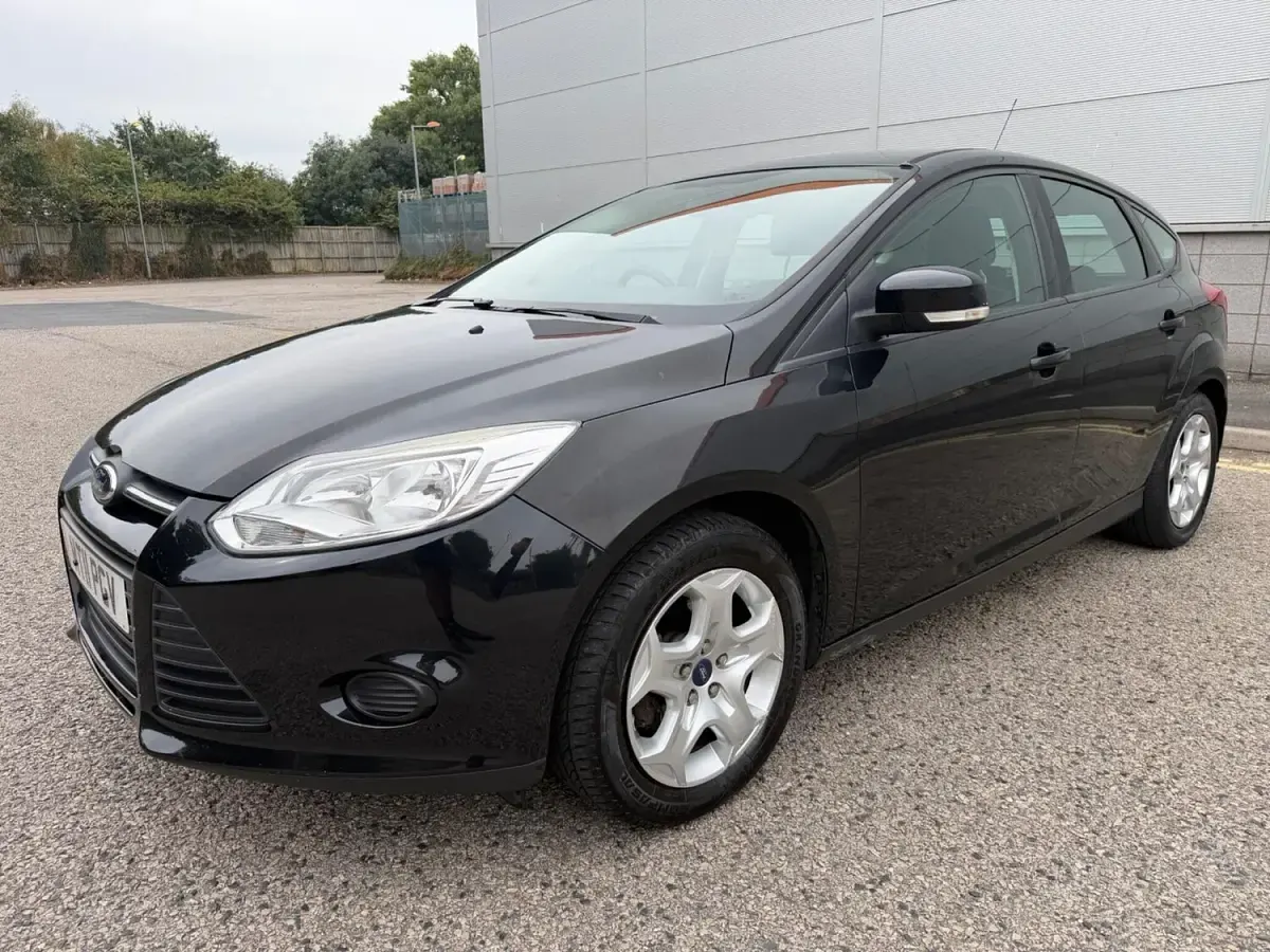 Used Ford Focus 103 HP (75 kW) 2011 Black Hatchback