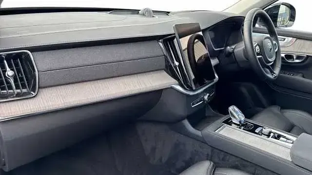 Used Volvo XC90 Ultra 455 HP (334 kW) 2025 Grey SUV