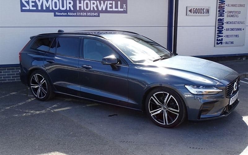 Used Volvo V60 R-Design 163 HP (119 kW) 2021 Estate