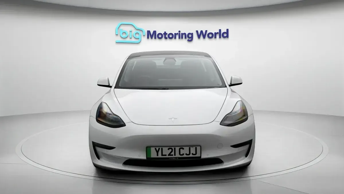 Used Tesla Model 3 Long Range AWD 366 kW (498 HP) 2021 White Sedan