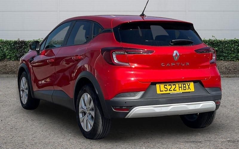 Usado Renault Captur Iconic 91 HP (66 kW) 2022 Vermelho SUV