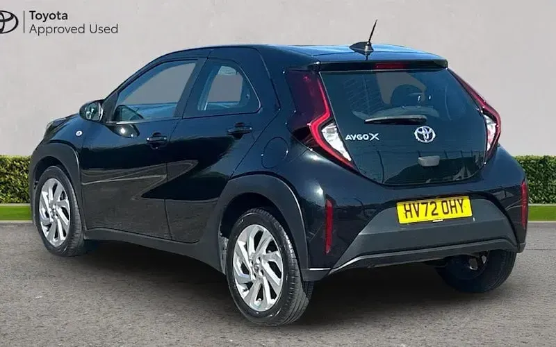 Used Toyota Aygo X PURE 72 HP (52 kW) 2025 SUV