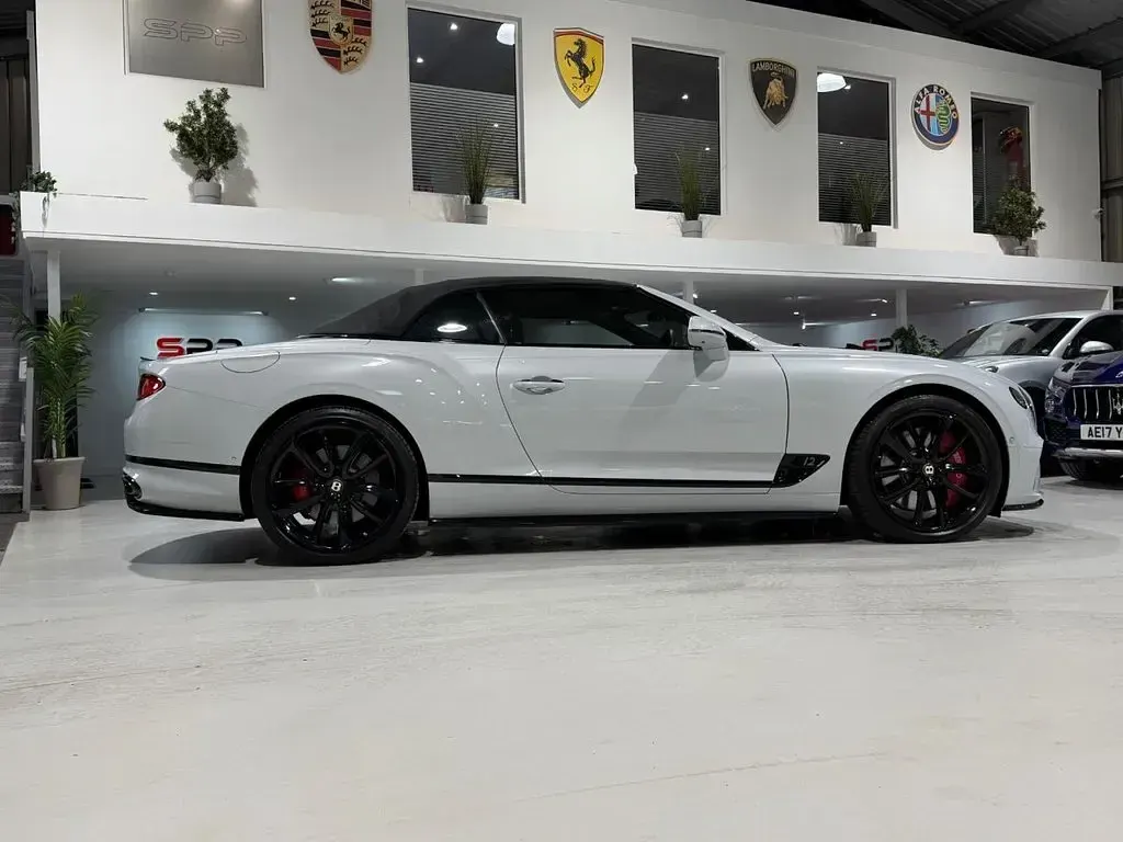 Used Bentley Continental 635 HP (467 kW) 2019 Grey Cabriolet