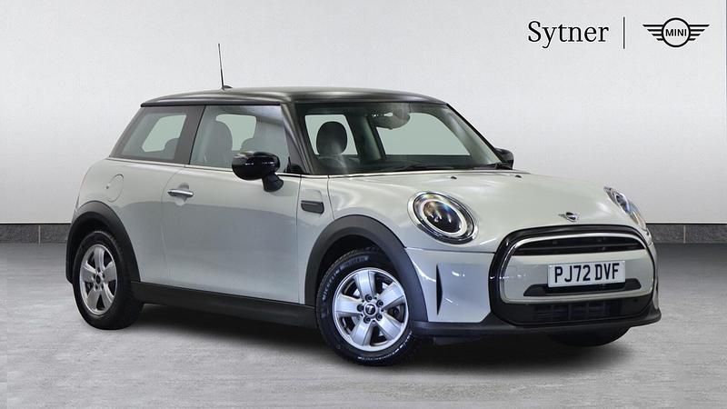 Silver Used 2022 Mini Cooper Classic Hatchback | £18,250 (Fair price) - Image 1/4
