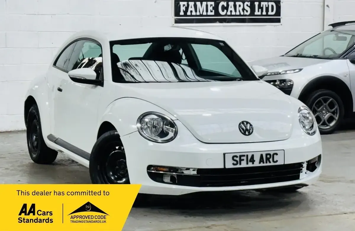 Usado VW Beetle 105 HP (77 kW) 2014 Branco Citadino