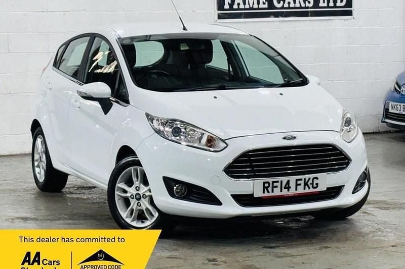 White Used 2014 Ford Fiesta Zetec Hatchback | £3,500 (Fair price) - Image 1/1